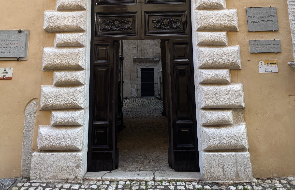  "Contributi per la storia di Sermoneta (a partire da recenti pubblicazioni)" - 