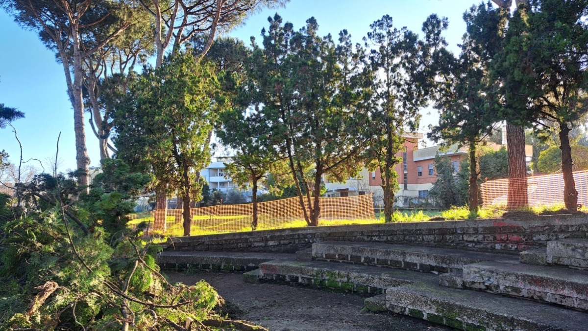 Lavori al Parco Palatucci di Nettuno: nuova illuminazione e campi da bocce nell’area dell'anfiteatro. - 