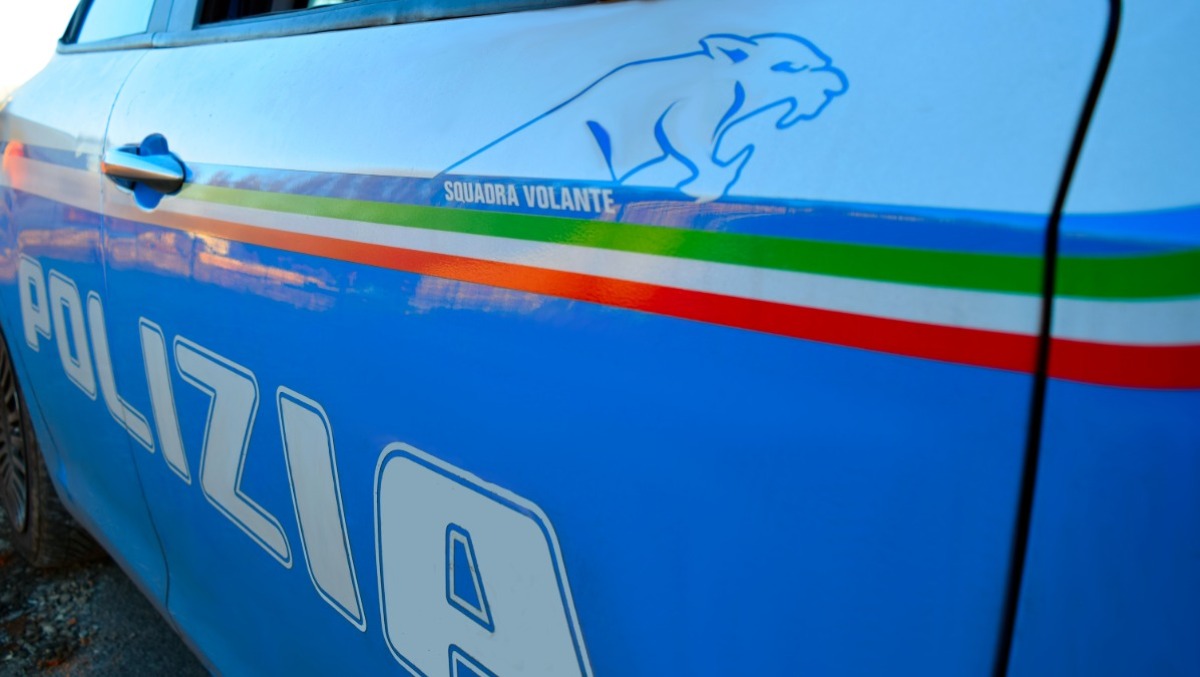 Catturato a Cisterna, dalla Polizia, un 19enne ricercato per una violenta rapina a Nettuno. - 