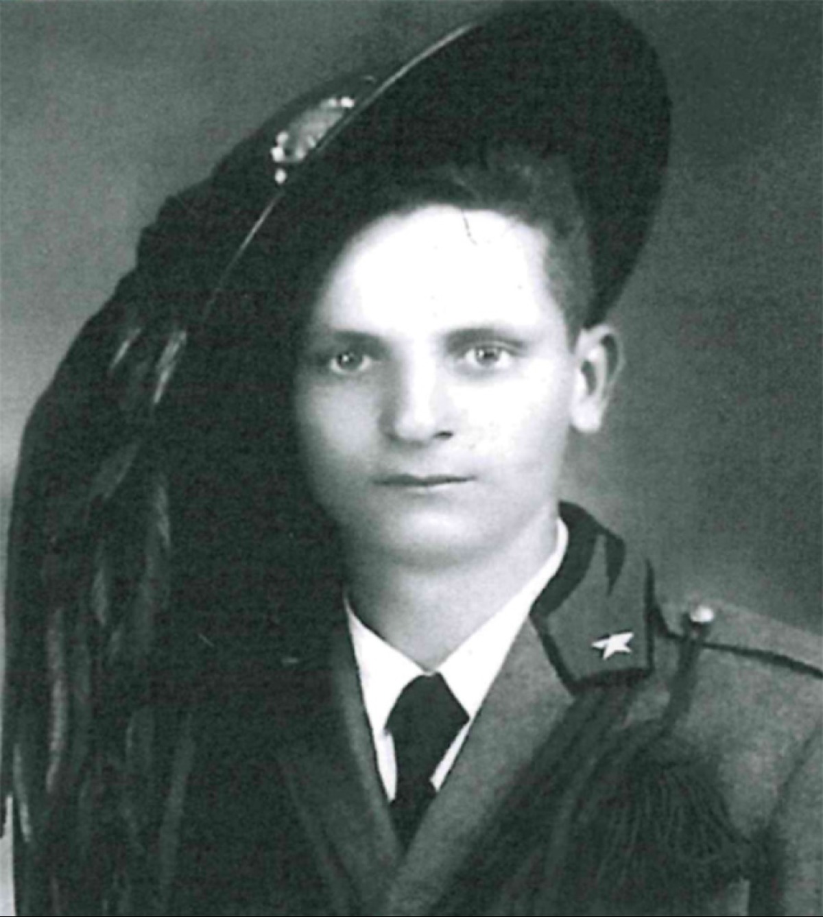 Aprilia, Medaglia d’Onore alla memoria ad Umberto Menghi, bersagliere dell’11° reggimento.  - 