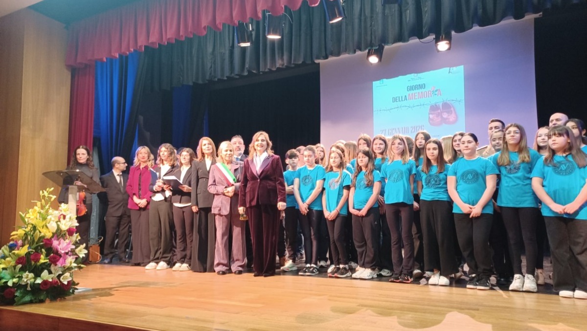 Giorno della Memoria, al Teatro Ponchielli la cerimonia della Prefettura di Latina. - 