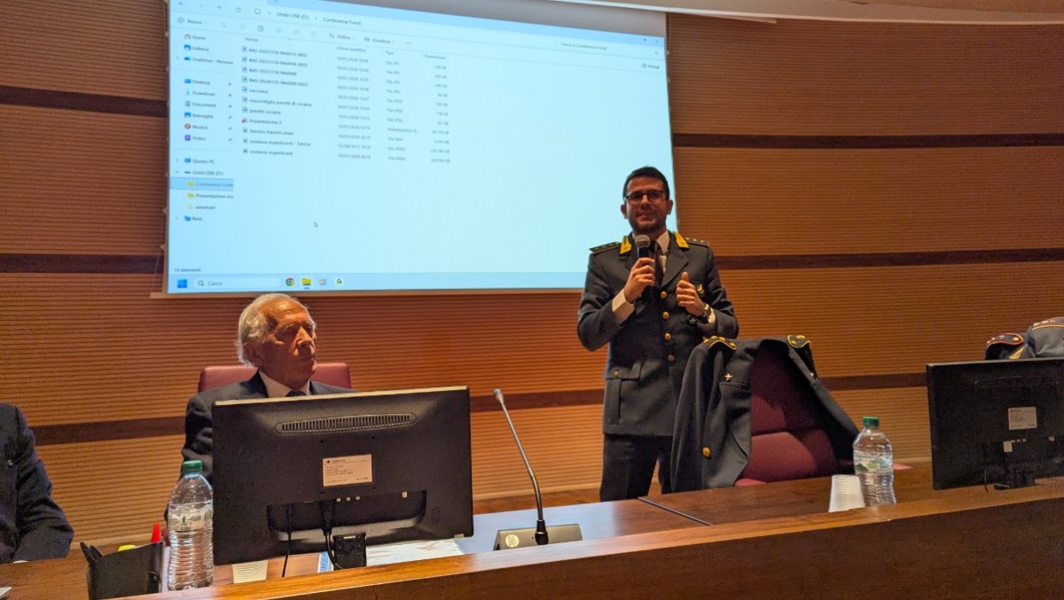 Adescava minori fingendosi medico. Il sindaco di Fondi sull’operazione della Guardia di Finanza. - 