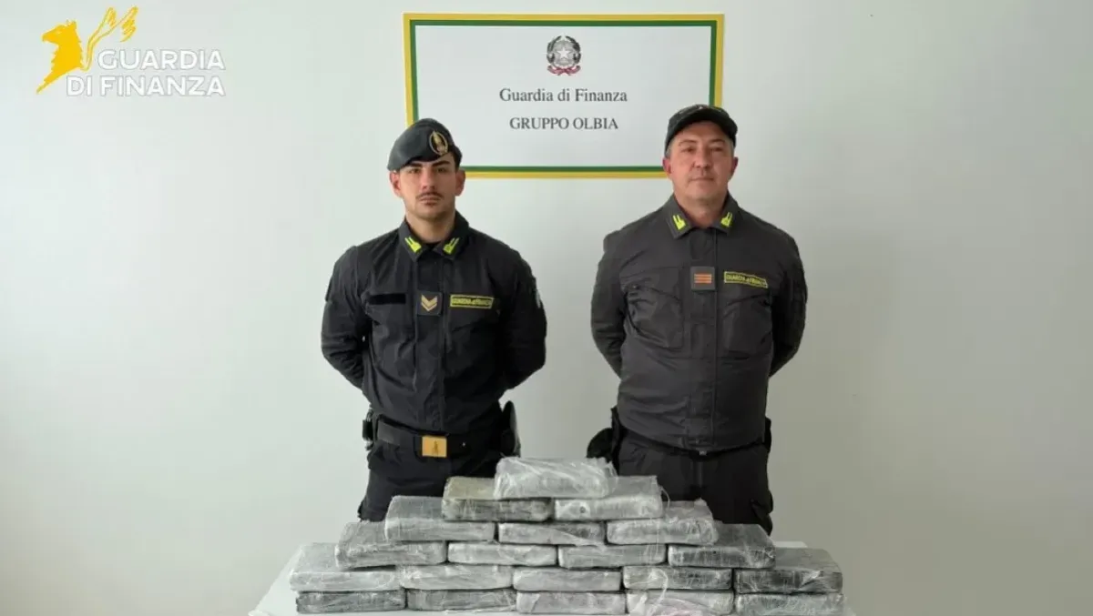 Sorpreso con 23 chili di cocaina in Sardegna: arresto convalidato per il 31 pontino Antonio Tucciarone. - 