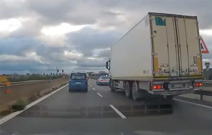 Traffico, veicoli in panne e buche sull’asfalto: disagi questa mattina sulla Pontina. - 