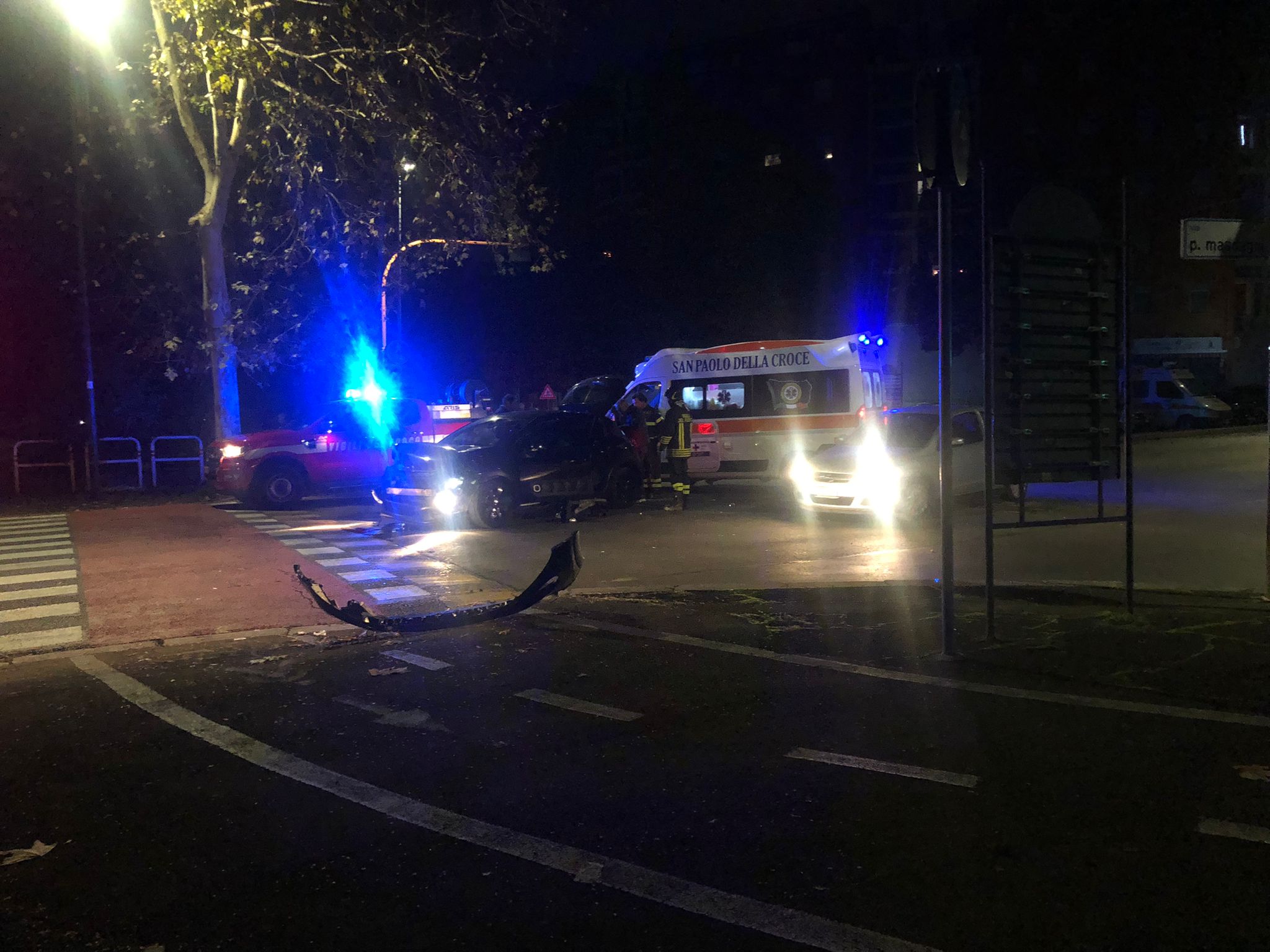 Schianto sull'Appia Sud a Velletri: gravi 4 ragazze  - 