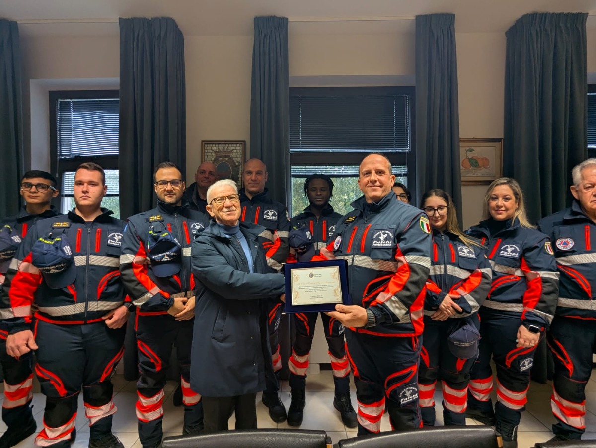 Salvano due persone durante il Capodanno in Piazza: riconoscimento per i Falchi di Pronto Intervento - 