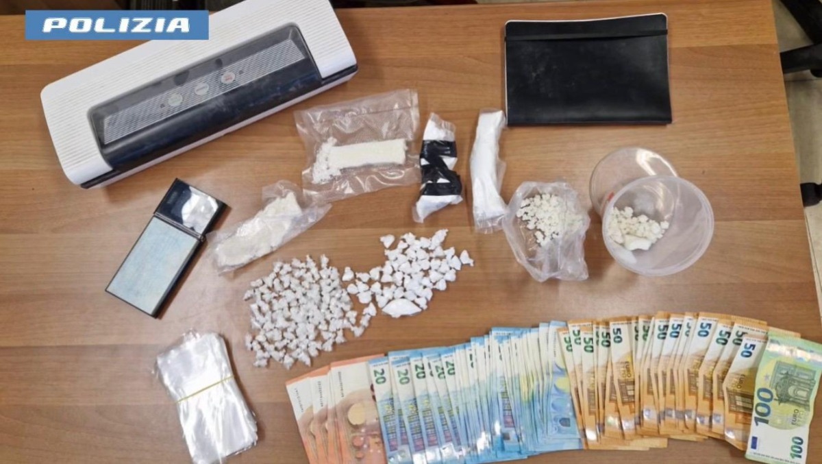 Cintura della Polizia per la sicurezza nelle periferie romane: 18 arresti, sanzioni a carico di locali ed evasioni dai domiciliari.  - 