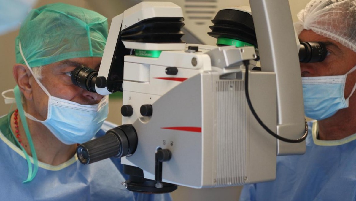 Terzo intervento di cheratoprotesi all’Ospedale dei Castelli. Restituita una concreta speranza visiva ad un paziente. - 