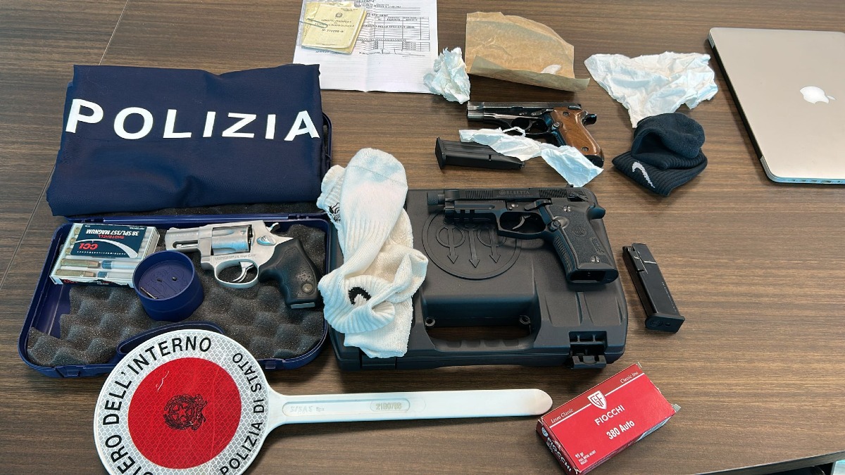 Pistola rubata, la Polizia di Aprilia arresta un uomo  - 
