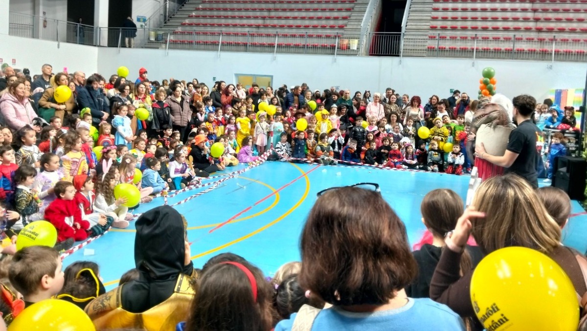 Carnevale Veliterno,  oltre seicento piccoli partecipanti alla “Festa dei Bambini” al “PalaBandinelli”. - 
