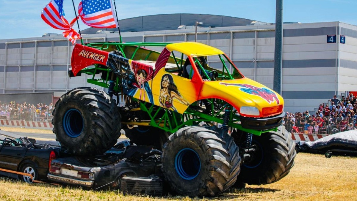 APRILIA - "HURRICANE MOTOR SHOW", lo spettacolo prosegue fino al primo marzo - 