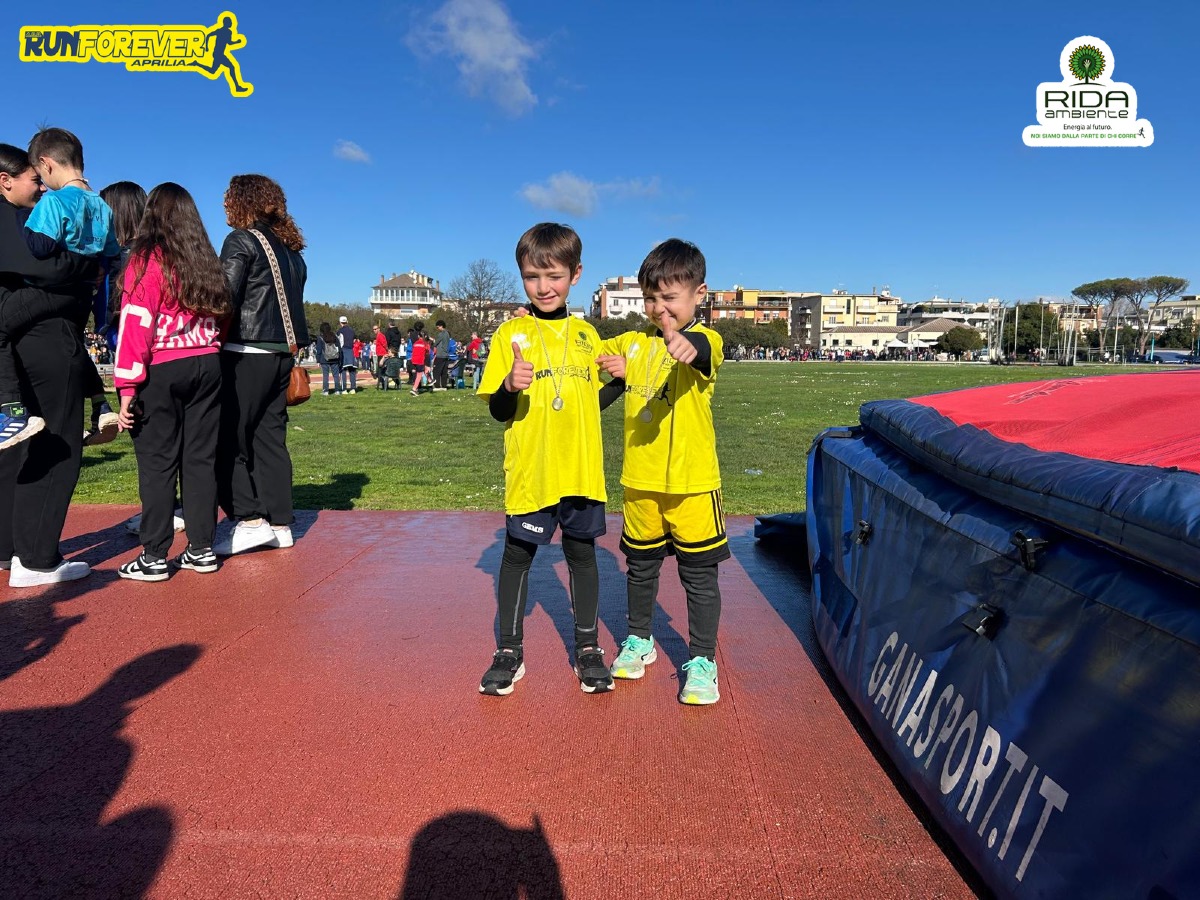 I giovanissimi atleti della Runforever Aprilia ai Campioni Regionali U14 a Latina. - 