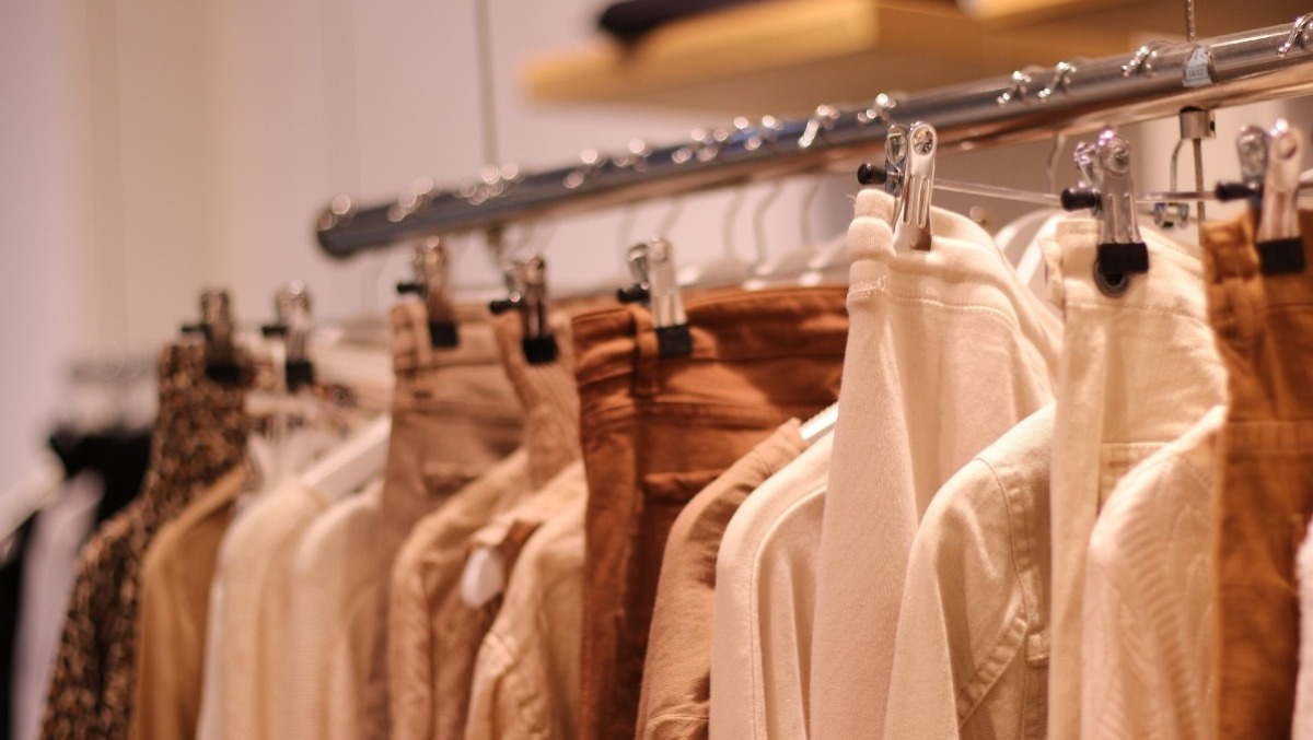 Furti al Coin di via Giolitti, a Roma, con la complicità di una cassiera: 44 indagati, 21 appartengono alle forze dell’ordine. - 