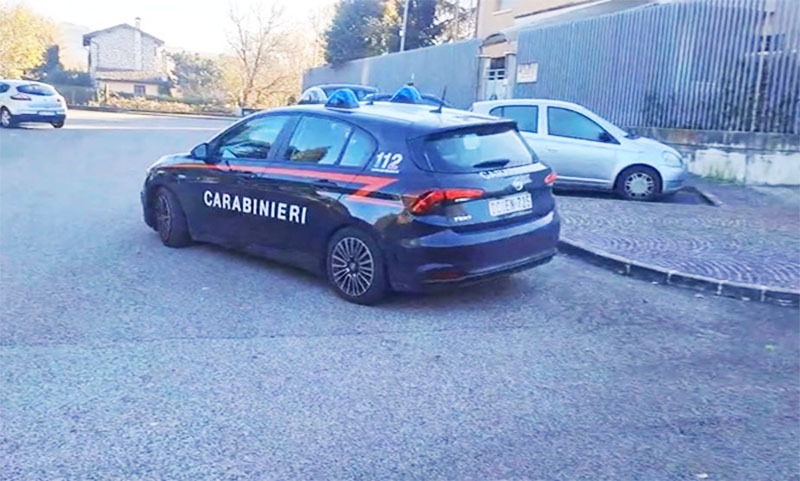 Sezze, esibisce una patente internazionale falsa. - 