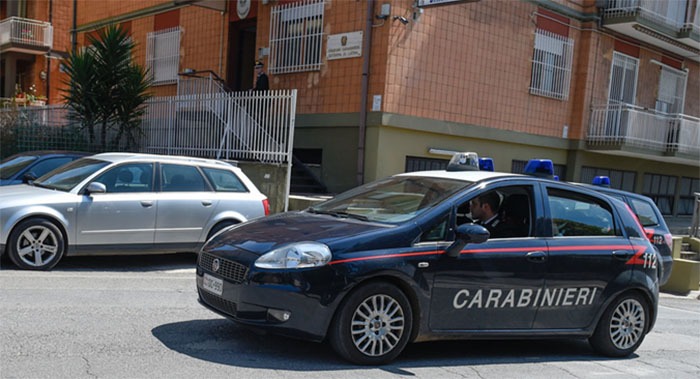Carabinieri Cisterna_stazione.