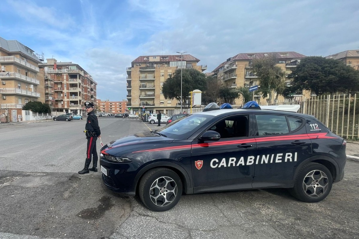le attività dei Carabinieri sul litorale romano - Ostia