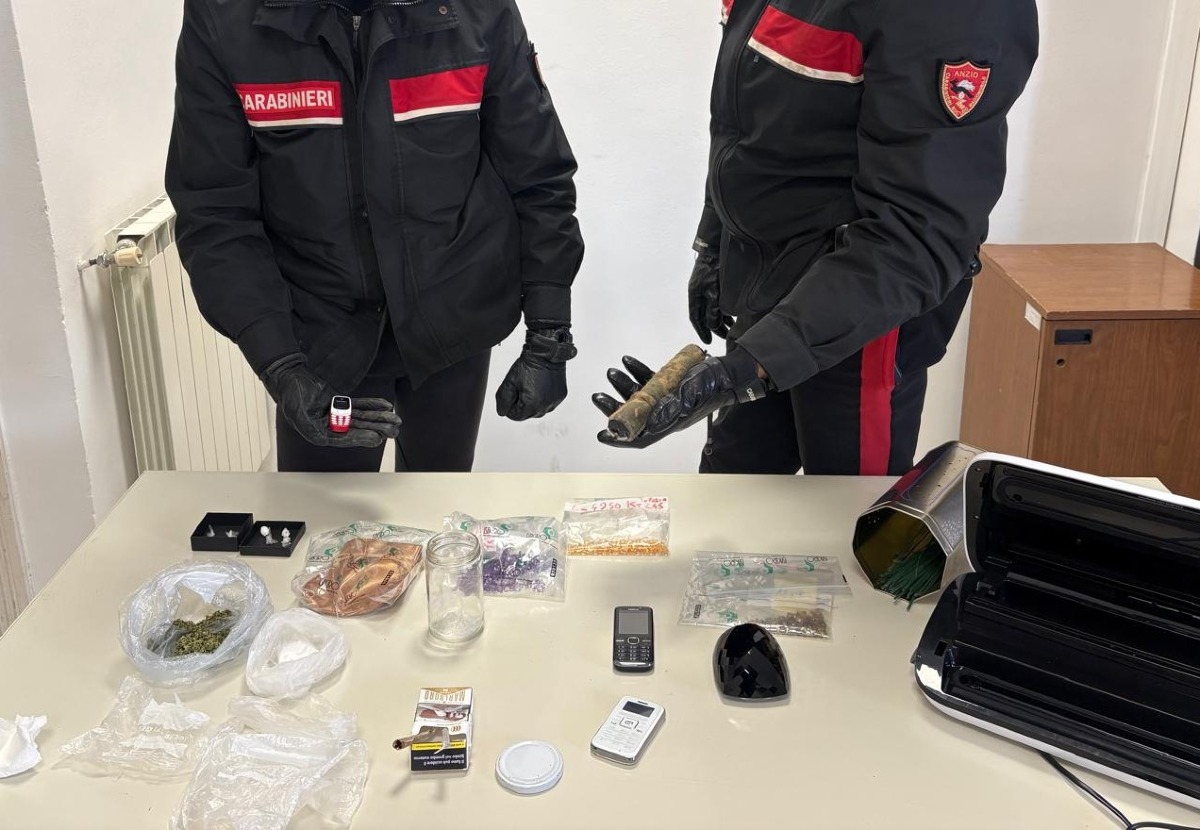 controlli dei Carabinieri a Nettuno
