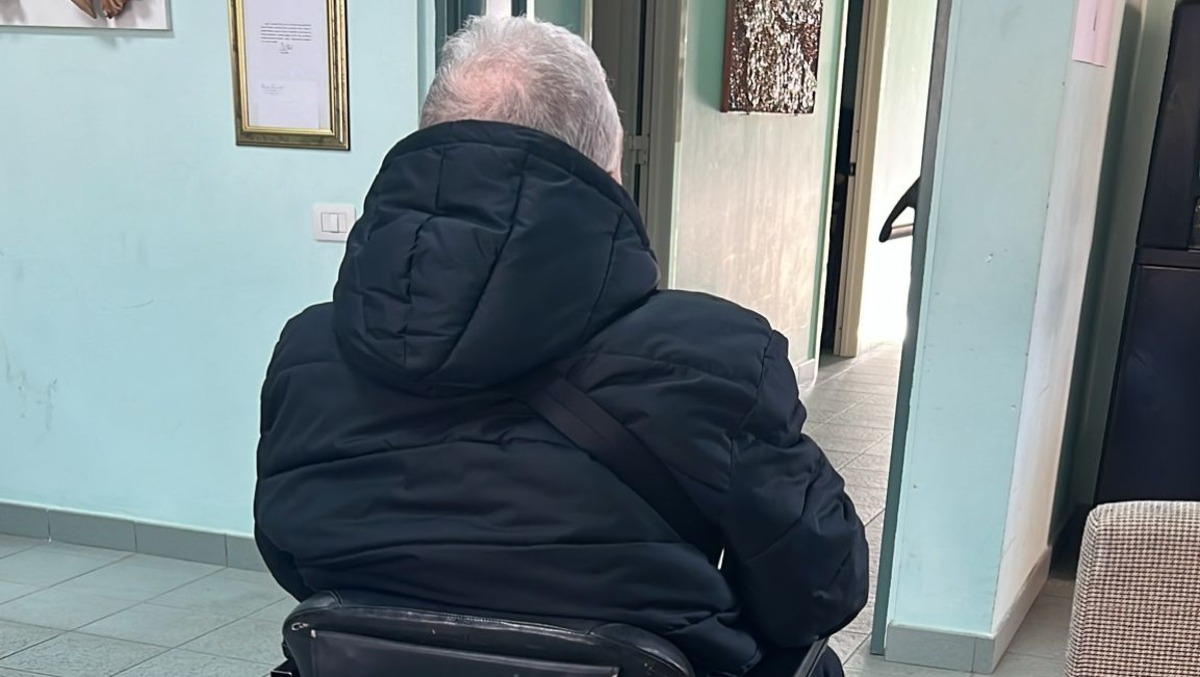 Aprilia - Allontanato dal bar in carrozzina, la Garante per i disabili: "Grave, approfondirò" - 