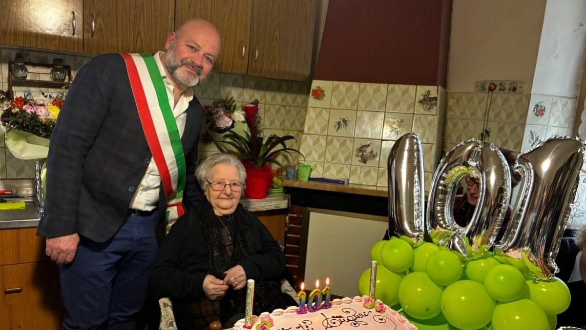 Festa a Nettuno per i 101 anni di Angela Bruni.  - 