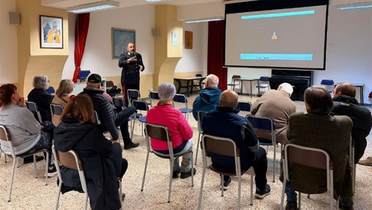 Aprilia, Carabinieri e comunità unite contro le truffe agli anziani. - 