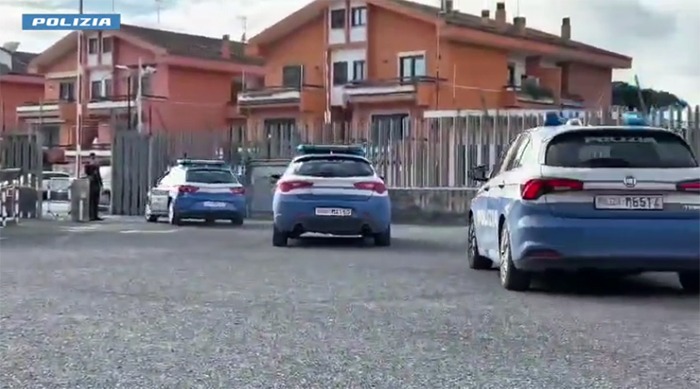 Litorale romano, una donna nascondeva in casa 65 chili di droga.  - 