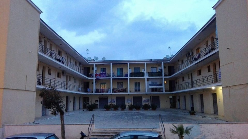 Latina, pulizia straordinaria del quartiere Nicolosi. In campo Fare Latina Giovani. - 