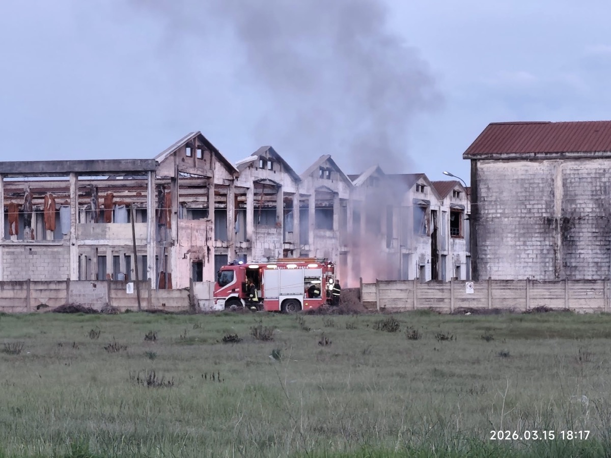 Aprilia - Incendio alla ex Freddindustria  - 