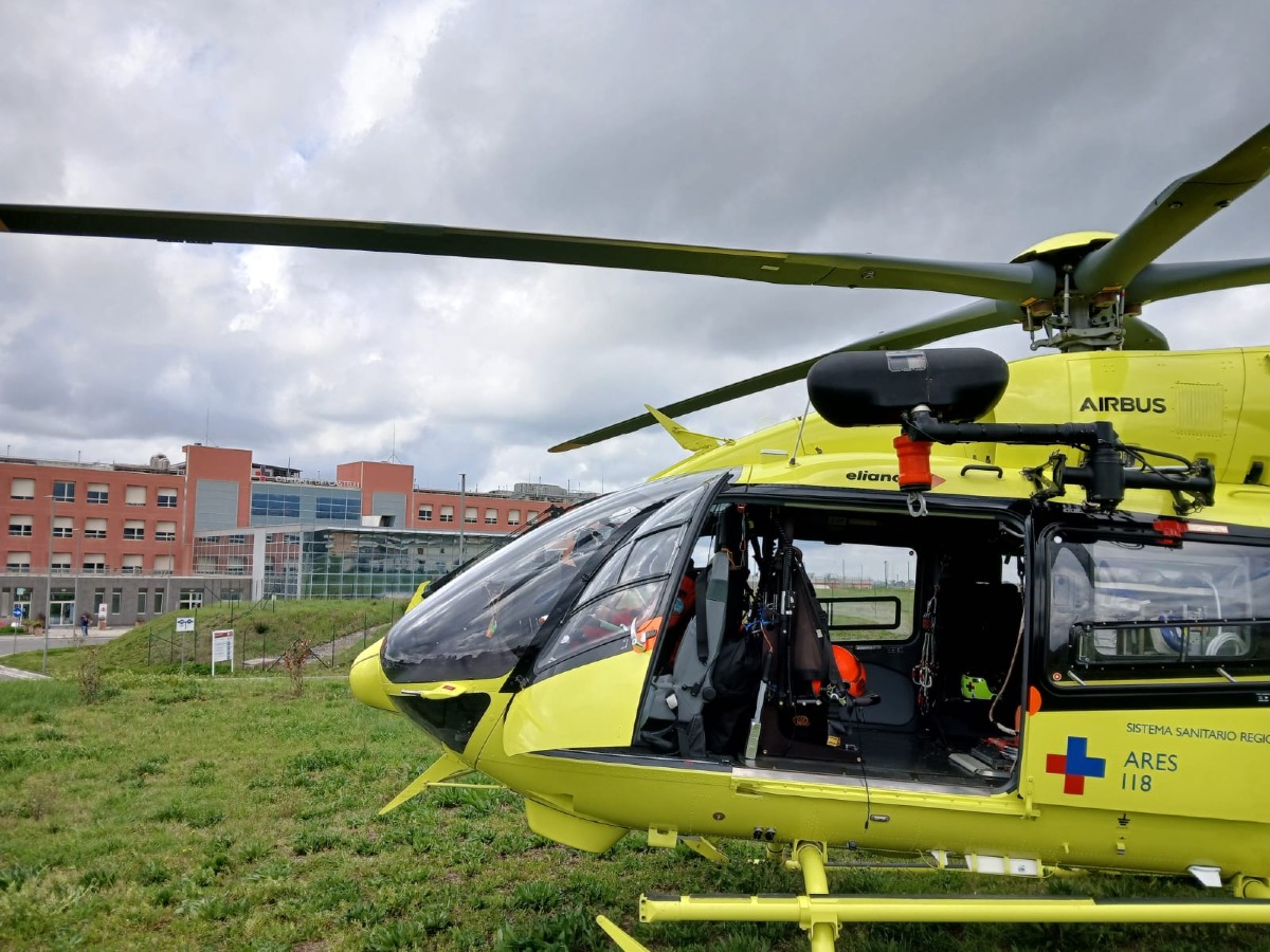 Ospedale dei Castelli, primo atterraggio dell’elicottero Ares 118 - 