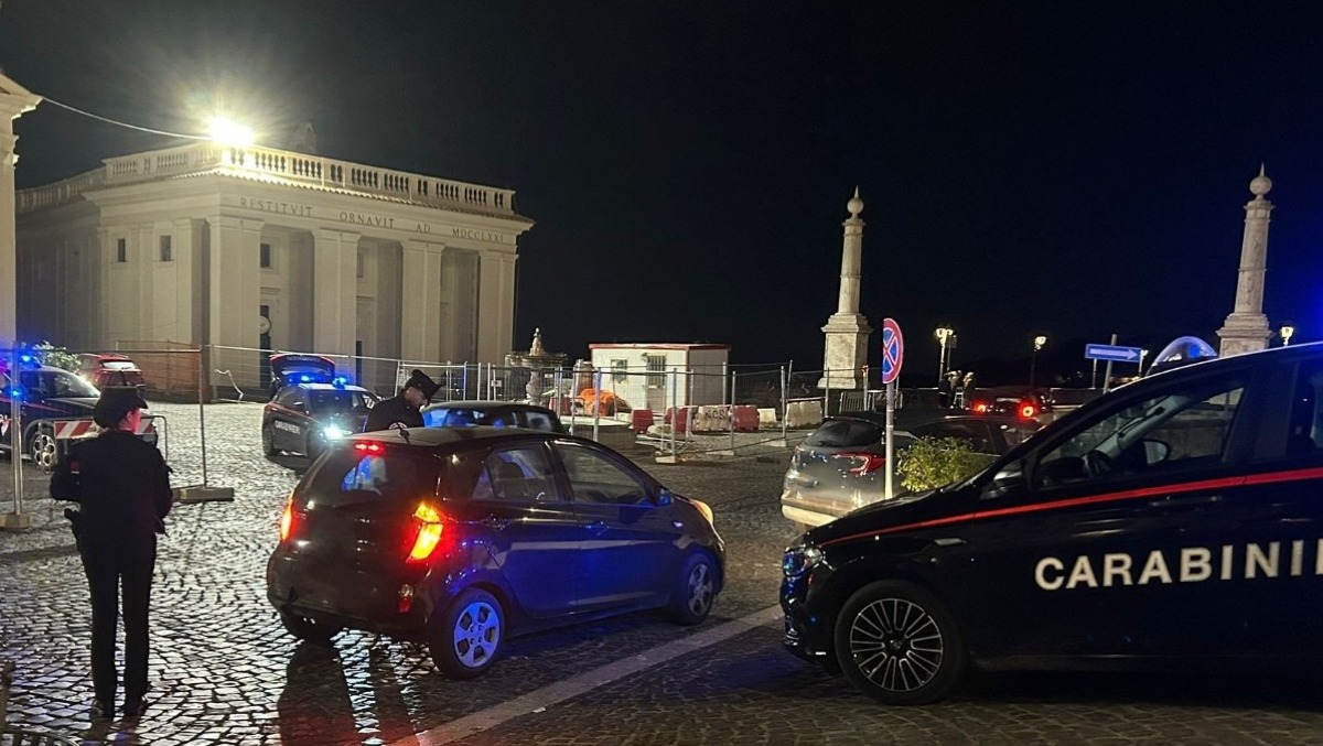 Aggredita e rapinata in casa ad Ariccia, in arresto l'ex marito - 