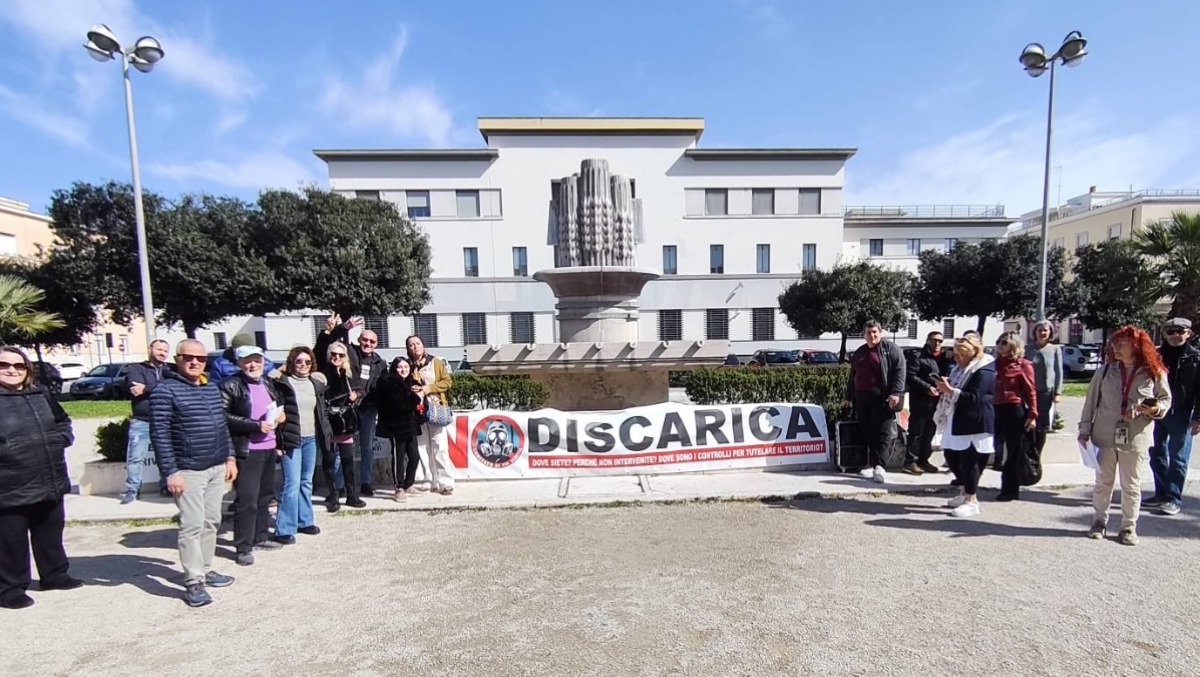 “La salute ad Aprilia non si vende”: sit-in sotto la Prefettura di Latina  - 
