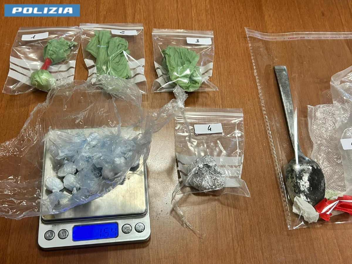 Latina, ai domiciliari con le dosi di cocaina: 35enne “pizzicato” dalla Polizia. - 