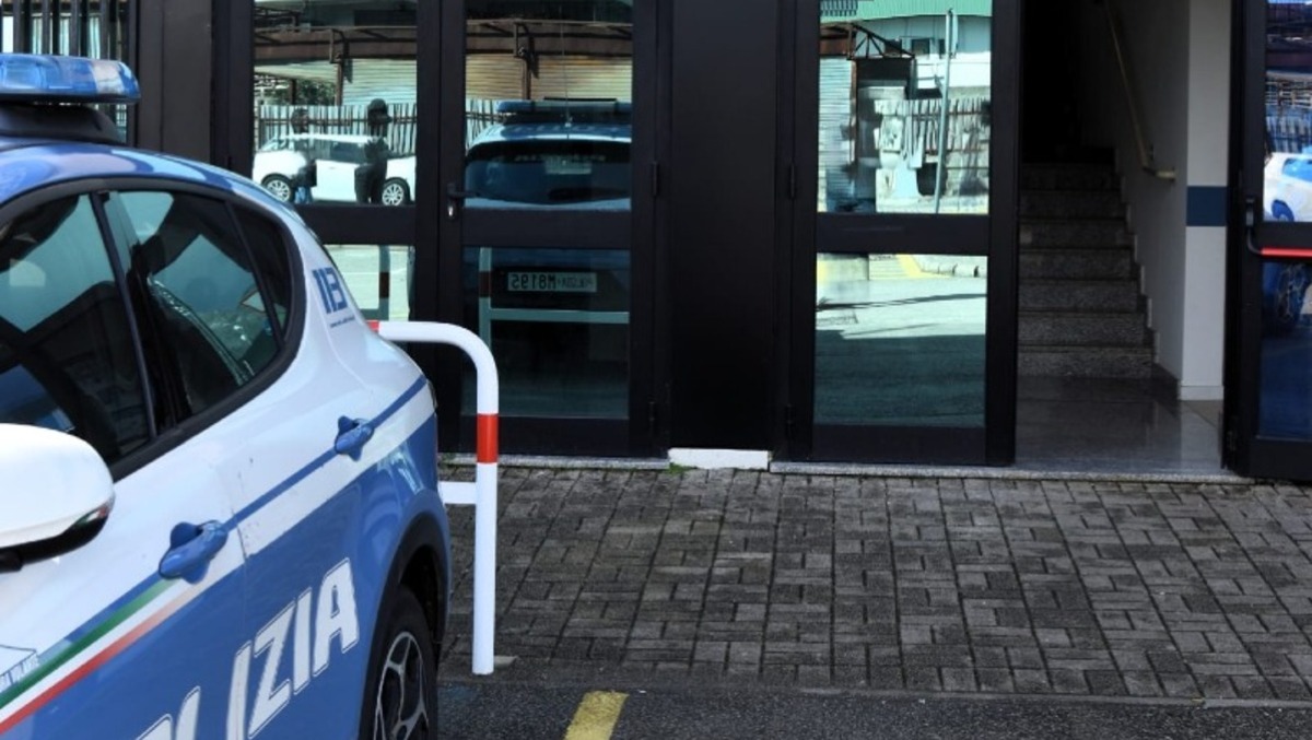 Degrado urbano e spaccio: controlli straordinari della Polizia nel sud pontino. - 