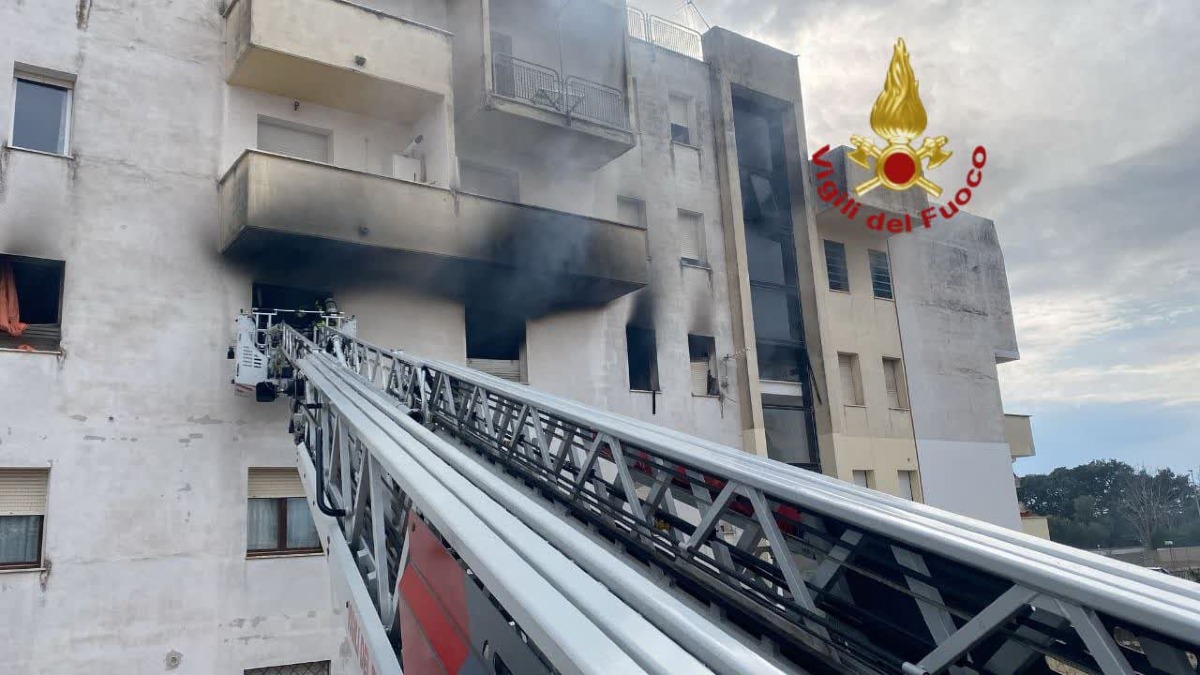 Anzio, esplosione in due appartamenti - 