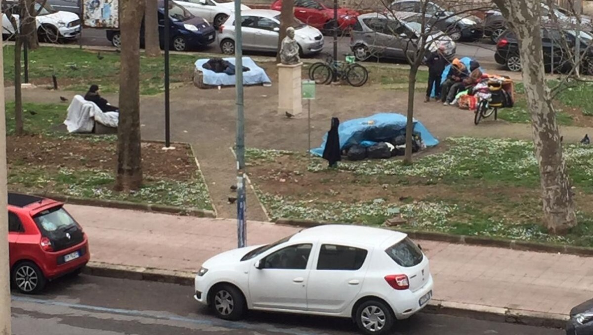 Bivacchi e degrado in centro a Latina: un’assemblea pubblica per costituire un comitato. - 