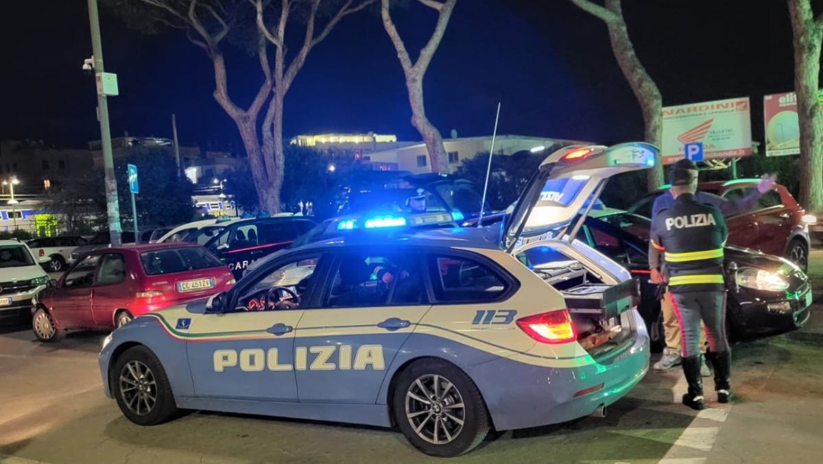 Mortale sulla riviera Mallozzi, ad Anzio: 26enne si schianta con la moto contro un'auto in sosta. - 