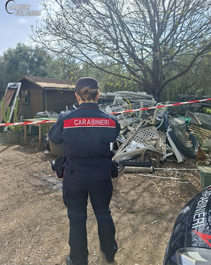 Carabinieri di San Felice Circeo - la discarica sequestrata