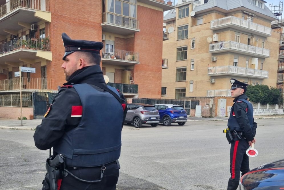 Carabinieri di Ostia - controlli sul litorale romano
