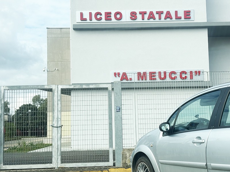 "Ad Aprilia la cultura sta morendo, addio al Liceo Classico. La politica che fa?" - 