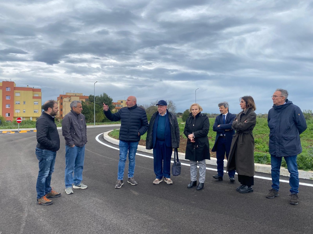 Latina Scalo, ultimata la nuova strada tra via delle Industrie e via Platone - 