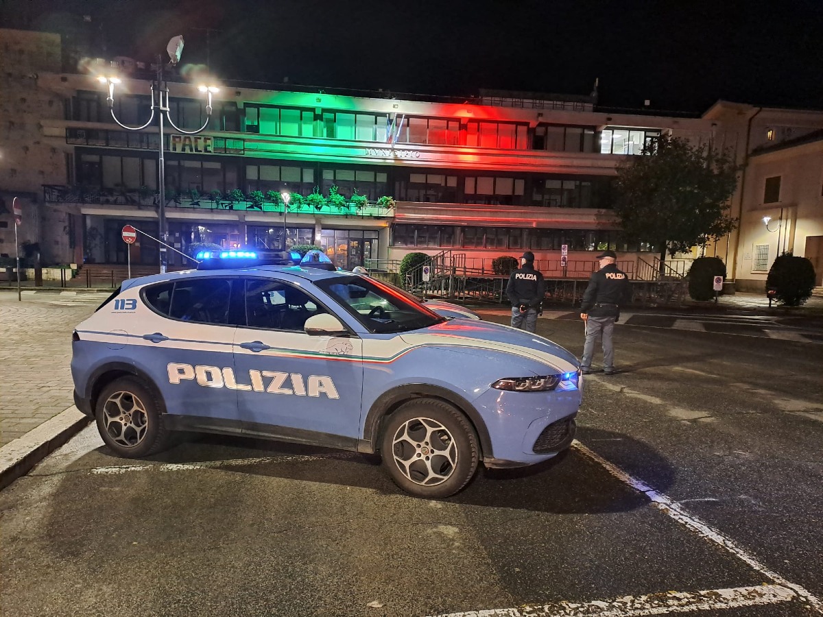 Ruba un'auto in centro ad Aprilia, catturato grazie al Gps durante la folle fuga. - 