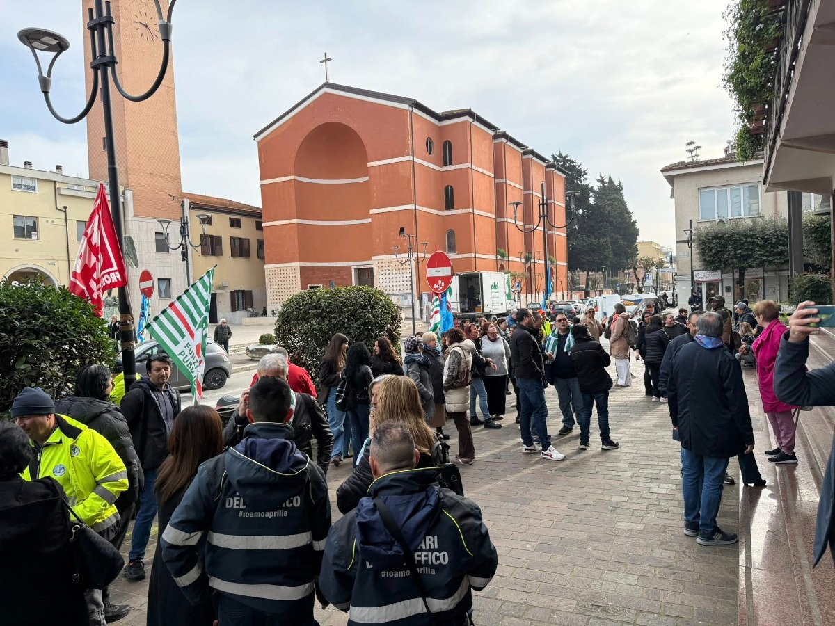 Multiservizi di Aprilia, servizio pulizie esternalizzato. Presto “stop” anche al tecnologico. - 