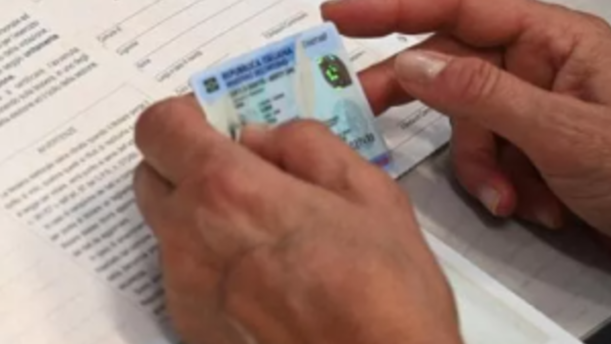 Aprilia, aperture straordinarie per il rilascio della CIE: “basta misure temporanee”. - 