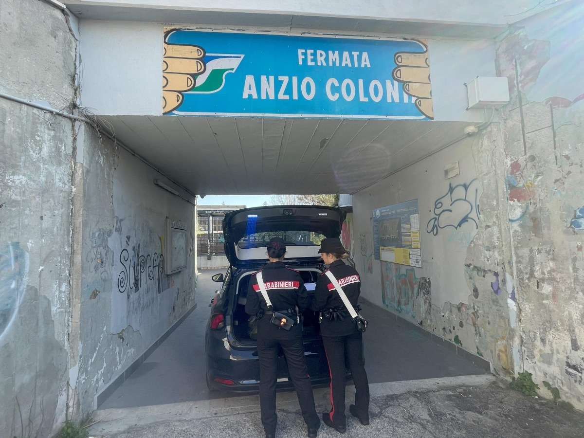 Controlli tra Anzio e Nettuno: trovato con un frustino e denunciato - 