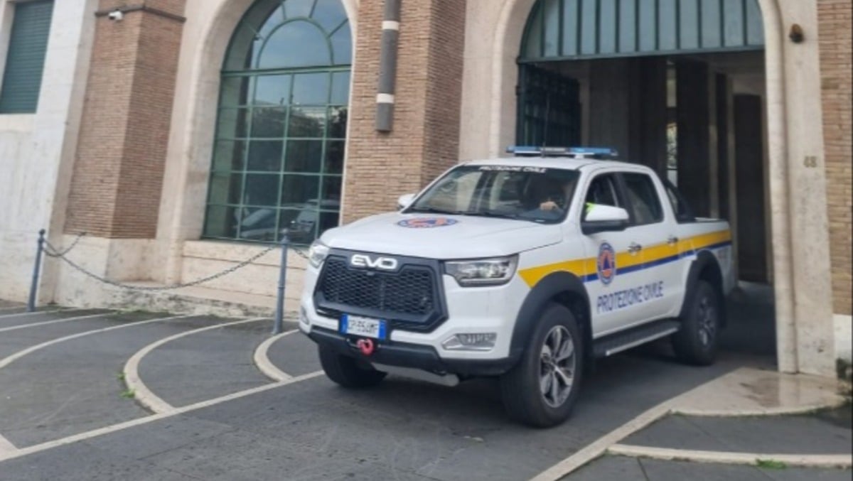 Incendio in casa a Ponza, il pavimento crolla: ferita volontaria di Protezione Civile