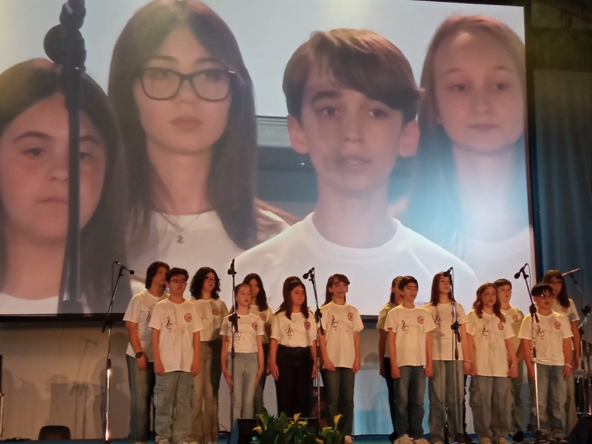 Il coro della "Pascoli" di Aprilia trionfa alla Rassegna Insieme per la Musica - 