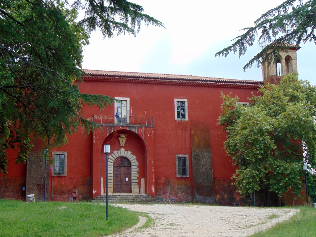 Priverno, Castello di San Martino “terra di nessuno e in balia dei delinquenti”. - 