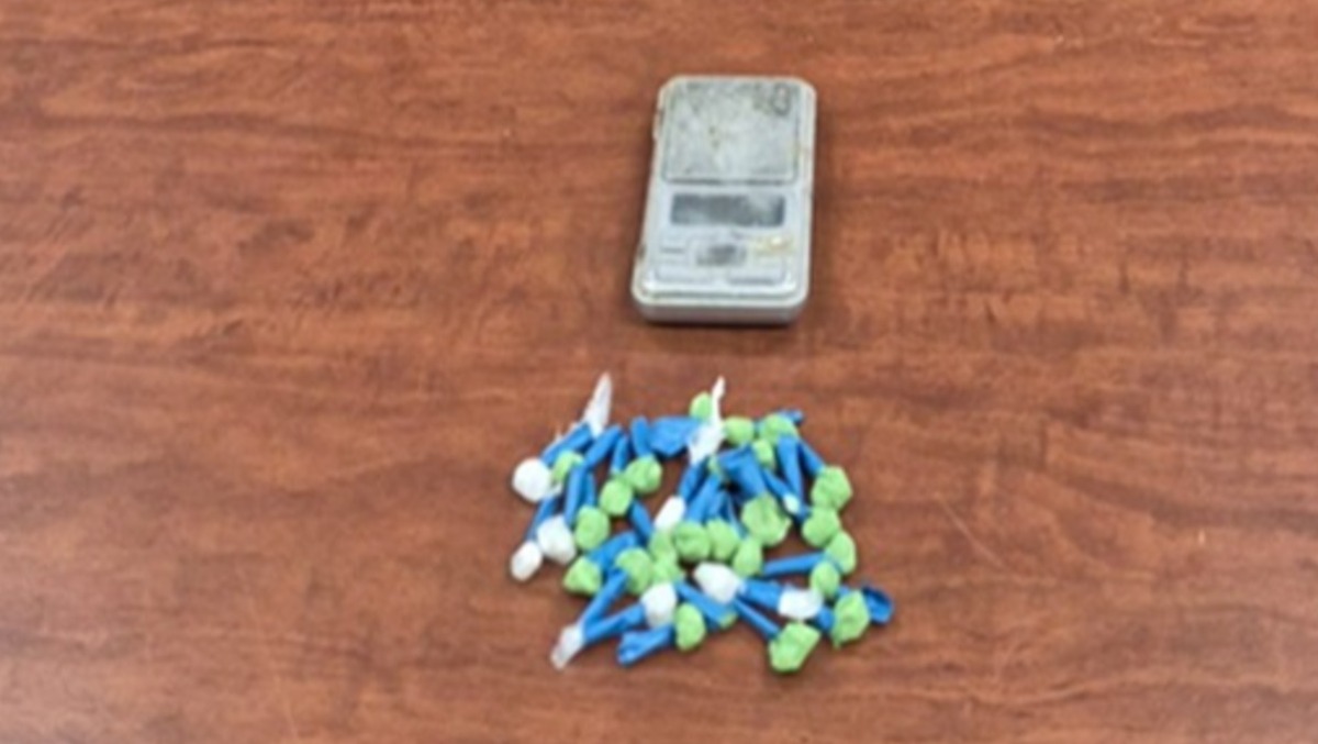 Aprilia, sorpreso di notte in strada con la cocaina. - 