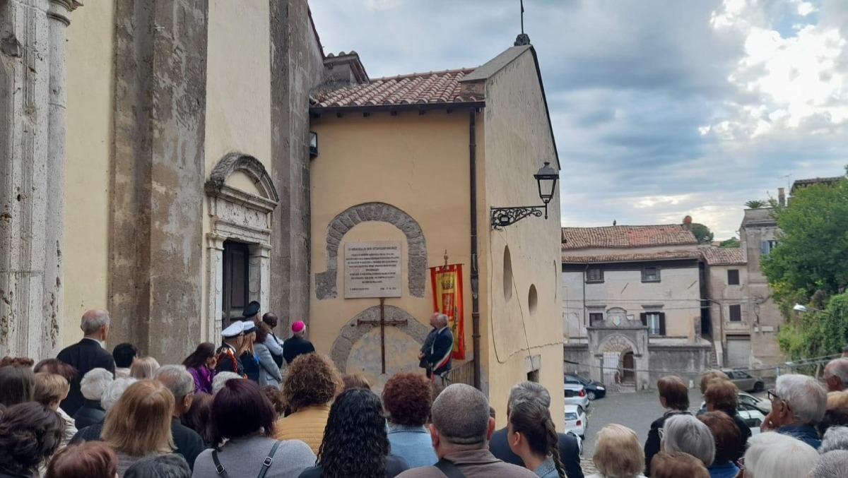 Scoperta la targa dedicata a Don Ottaviano Maurizi - 