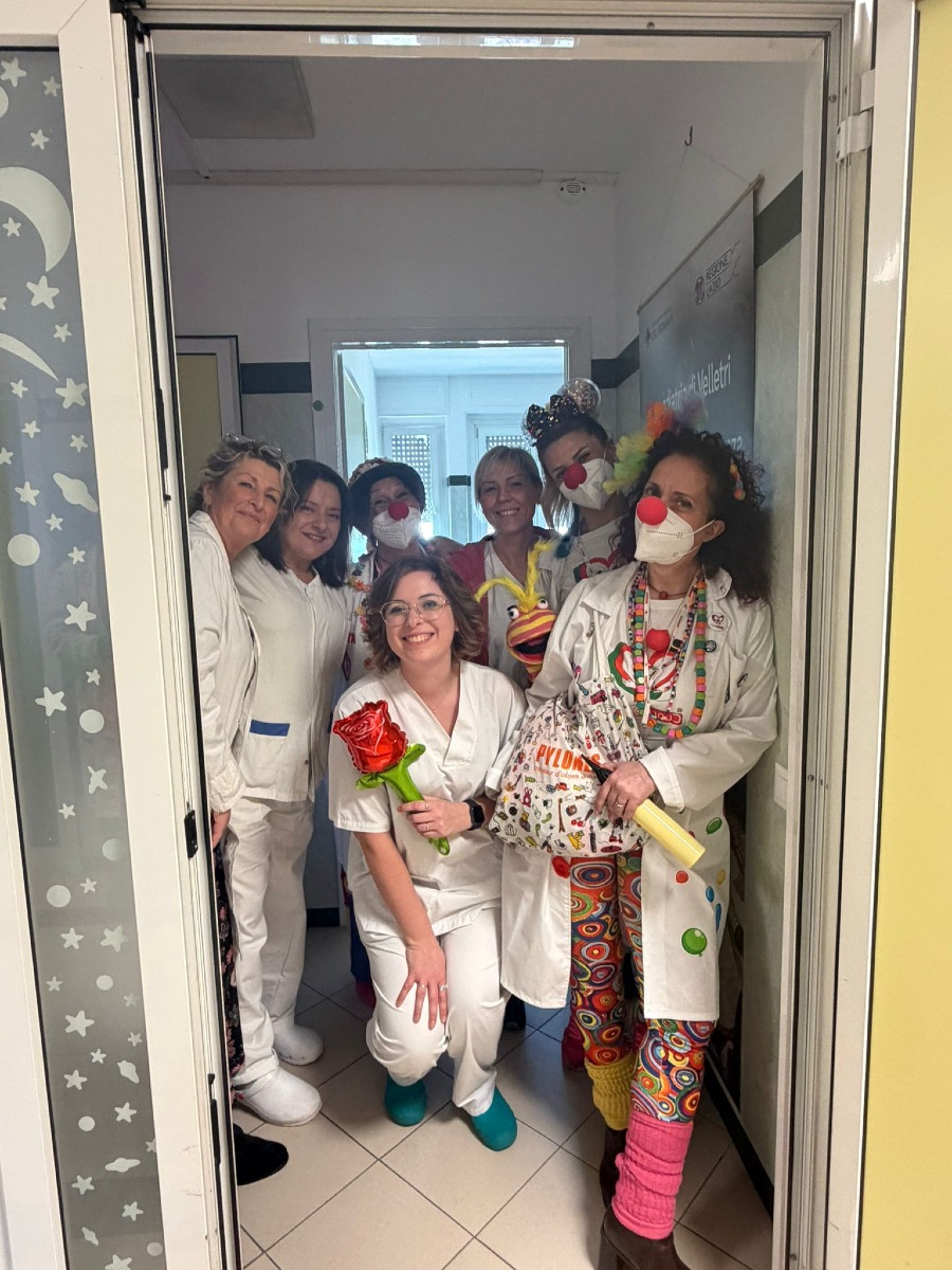 clown dottori dell’associazione “Cuore a Cuore” all’ospedale di Velletri