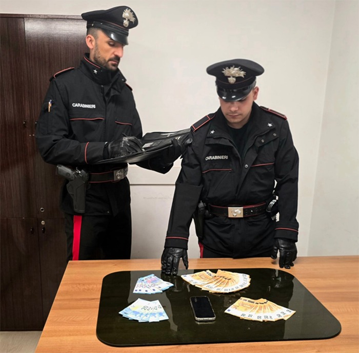 Carabinieri Fondi - arresto estorsione